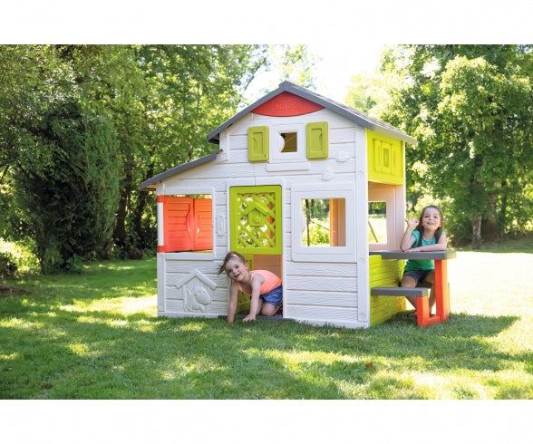 NEO FRIENDS HOUSE PLAYHOUSE + KITCHEN
